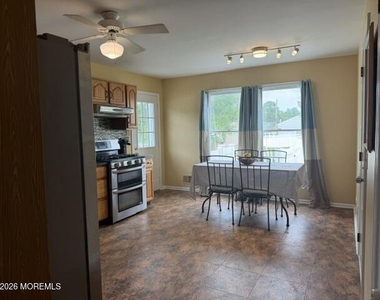 2806 Johnson Street - Photo Thumbnail 9
