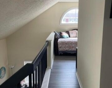 202 Carteret Avenue - Photo Thumbnail 9