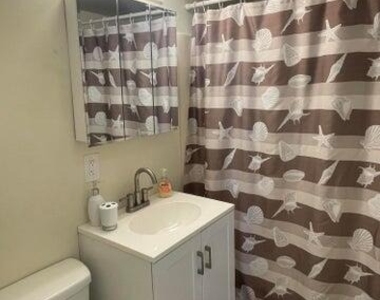 202 Carteret Avenue - Photo Thumbnail 5