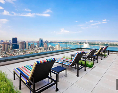 322 West 57 Street - Photo Thumbnail 7