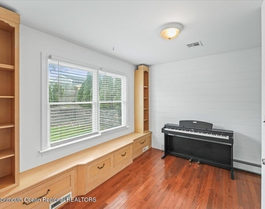 328 23rd Avenue - Photo Thumbnail 14