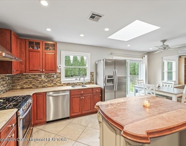 328 23rd Avenue - Photo Thumbnail 7