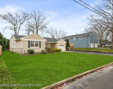 328 23rd Avenue - Photo Thumbnail 2