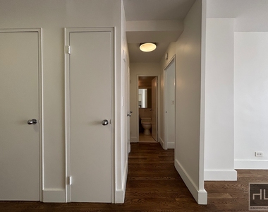 East 63 Street - Photo Thumbnail 5