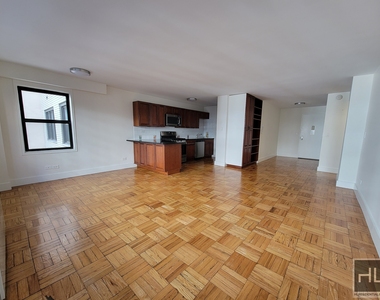 East 63 Street - Photo Thumbnail 1