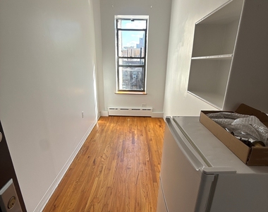 3rd Avenue - Photo Thumbnail 1
