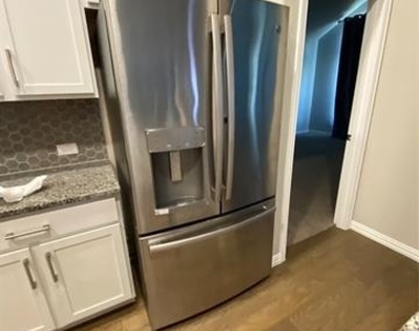 1602 Emerald Brook Drive - Photo Thumbnail 6
