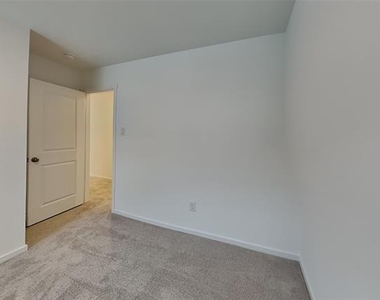 6308 Pelican Place - Photo Thumbnail 10