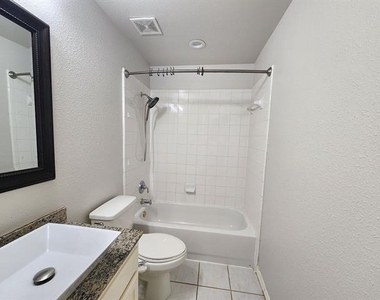 1808 Hidden Brook Trail - Photo Thumbnail 11