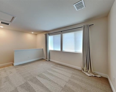 8441 Royal Star Road - Photo Thumbnail 4
