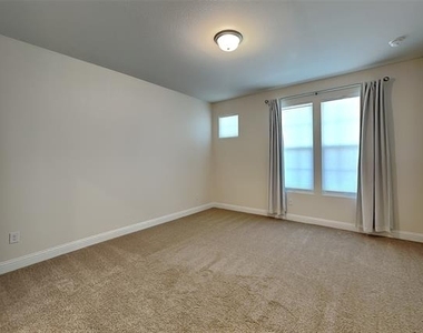 8441 Royal Star Road - Photo Thumbnail 7