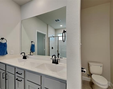 8441 Royal Star Road - Photo Thumbnail 9
