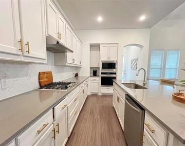 2410 Doncaster Drive - Photo Thumbnail 1