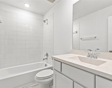 2410 Doncaster Drive - Photo Thumbnail 29