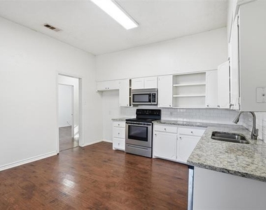 900 W Morgan - Photo Thumbnail 4