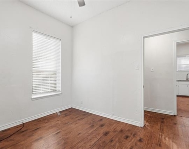 900 W Morgan - Photo Thumbnail 16