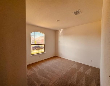 209 Ardsley Lane - Photo Thumbnail 3