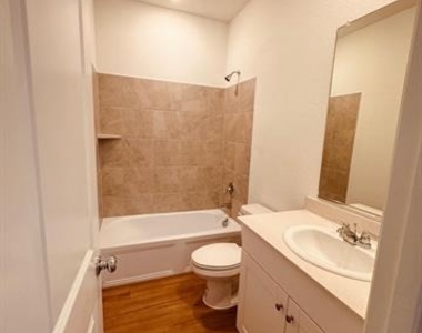 209 Ardsley Lane - Photo Thumbnail 4