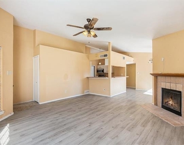 6600 Brookhaven Court - Photo Thumbnail 2
