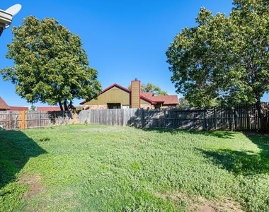 6600 Brookhaven Court - Photo Thumbnail 23