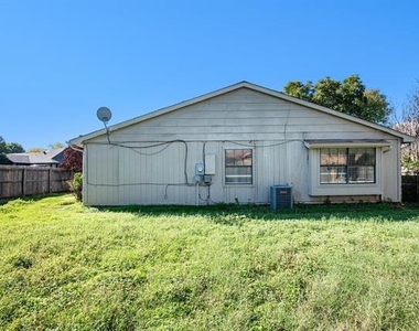 6600 Brookhaven Court - Photo Thumbnail 20