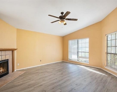 6600 Brookhaven Court - Photo Thumbnail 4