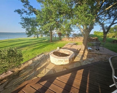 465 Peninsula Drive - Photo Thumbnail 1