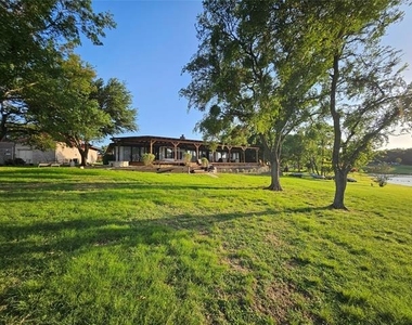 465 Peninsula Drive - Photo Thumbnail 6