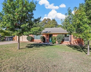 6016 Winifred Drive - Photo Thumbnail 2