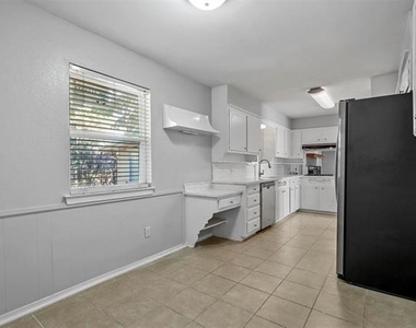 6016 Winifred Drive - Photo Thumbnail 15
