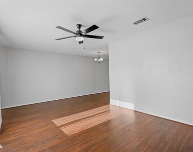 6016 Winifred Drive - Photo Thumbnail 8