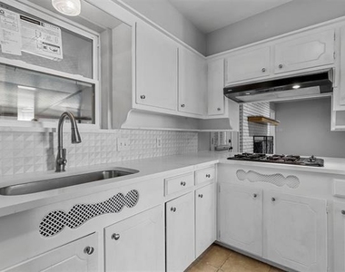 6016 Winifred Drive - Photo Thumbnail 13