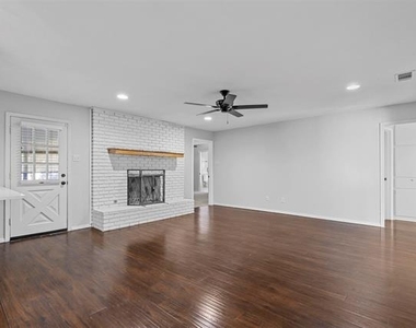 6016 Winifred Drive - Photo Thumbnail 5