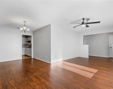 6016 Winifred Drive - Photo Thumbnail 6