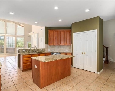 4213 Sharondale Drive - Photo Thumbnail 5
