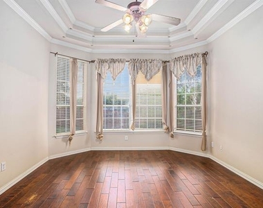 4213 Sharondale Drive - Photo Thumbnail 9