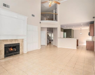 4213 Sharondale Drive - Photo Thumbnail 8
