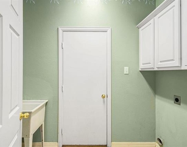 4213 Sharondale Drive - Photo Thumbnail 22