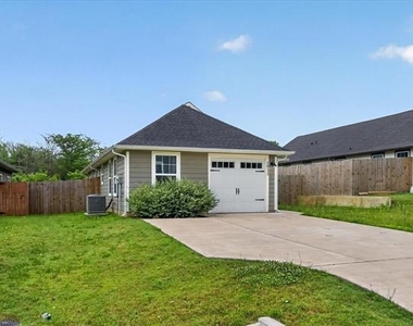 1032 Ray Drive - Photo Thumbnail 23