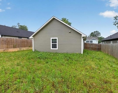 1032 Ray Drive - Photo Thumbnail 25