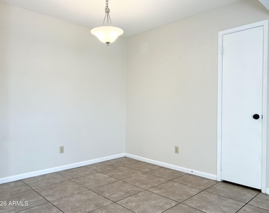 540 N May Street - Photo Thumbnail 4