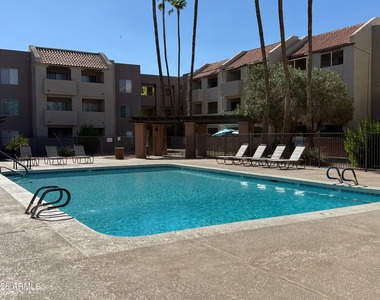 540 N May Street - Photo Thumbnail 19
