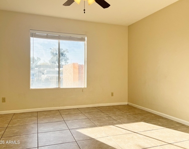 540 N May Street - Photo Thumbnail 12