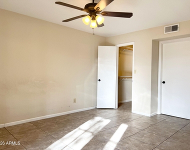 540 N May Street - Photo Thumbnail 9