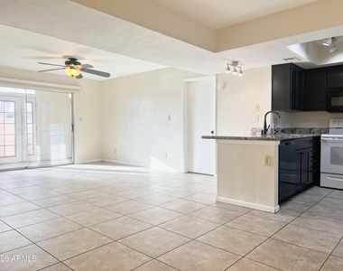 540 N May Street - Photo Thumbnail 7