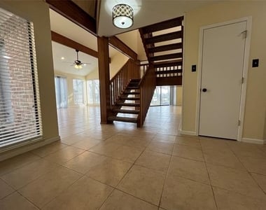 117 Summit Cove - Photo Thumbnail 5