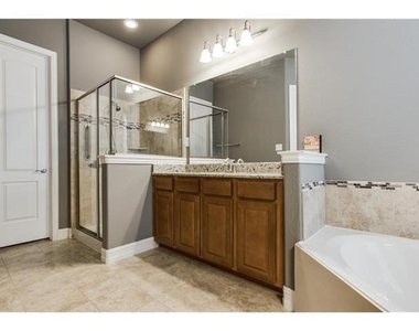 12443 Tealsky Drive - Photo Thumbnail 17