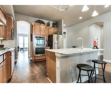 12443 Tealsky Drive - Photo Thumbnail 4