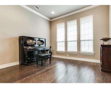 12443 Tealsky Drive - Photo Thumbnail 11
