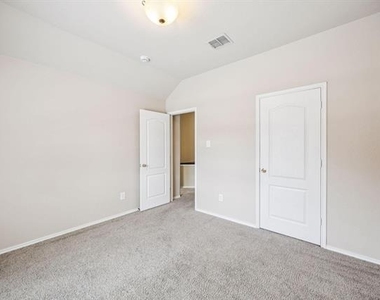 1207 Cedar Springs Drive - Photo Thumbnail 22